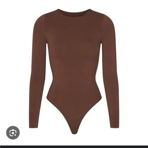 SKIMS Essential Crew Brown Bodysuit L/XL